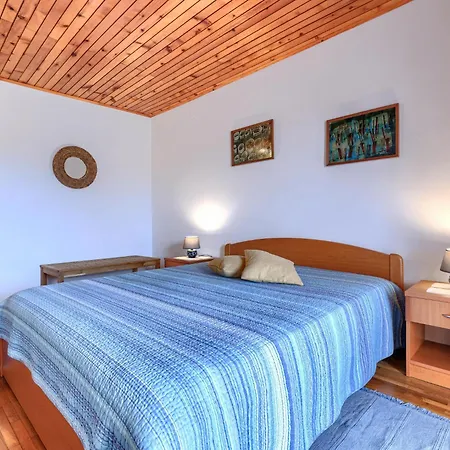 Viskovic By Interhome * רוביני