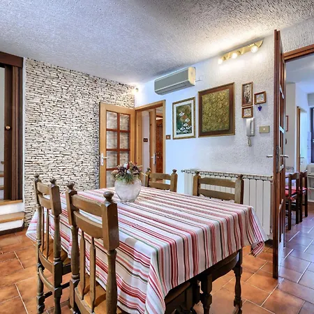 Viskovic By Interhome בית נופש רוביני