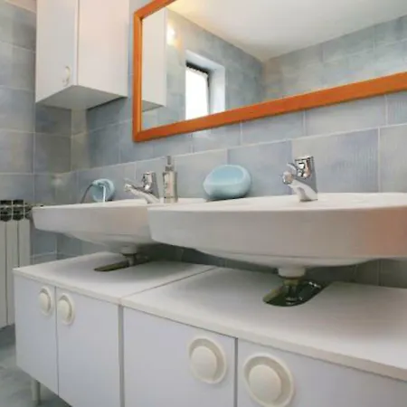 Nyaraló Viskovic By Interhome Rovinj