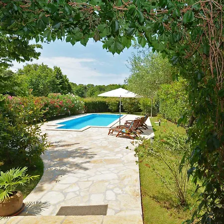 Nyaraló Viskovic By Interhome Rovinj