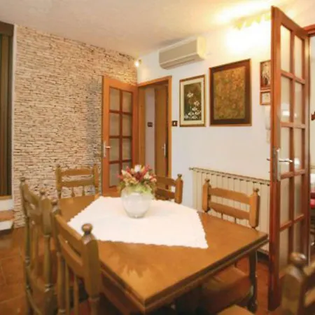 Viskovic By Interhome * Rovinj